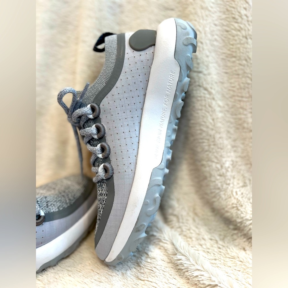 AllBirds - Picture 4 of 6